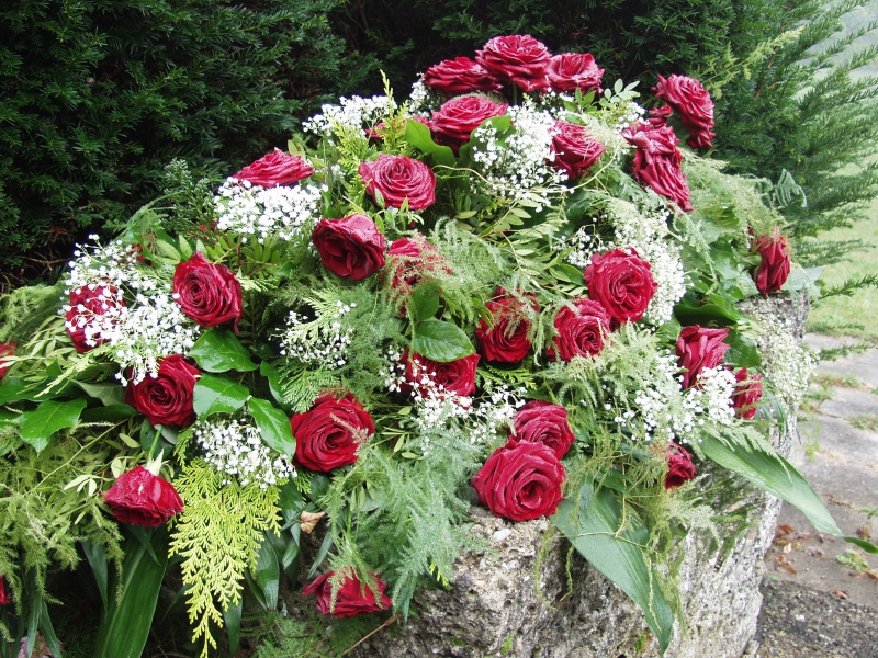 funeraire-GONFARON-min_roses-61203